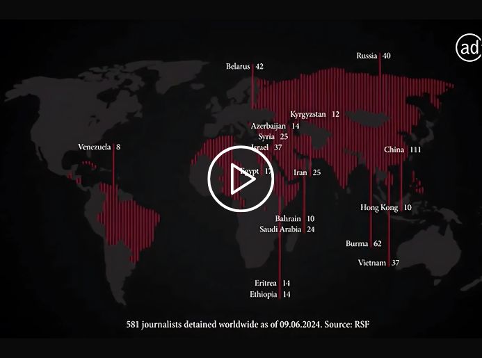Cette image contient un lien de redirection vers la vidéo de la campagne de Reporters sans Frontières intitulé "The Prison Papers" réalisée par BETC