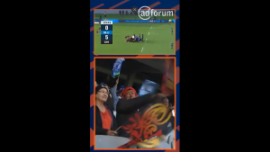 Ces captures d'écran illustrent le sujet du benchmark en représentant la campagne réalisée pour 2 degrees par l'agence TBWA Group de Auckland. Un benchmark international proposé par ADFORUM pour PITCHVILLE