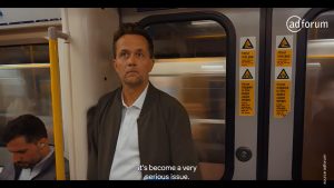 Captures de la campagne Icelandair - Iceland: Real beauty or AI? Let's ask the London locals réalisée par l'agence Kubbco